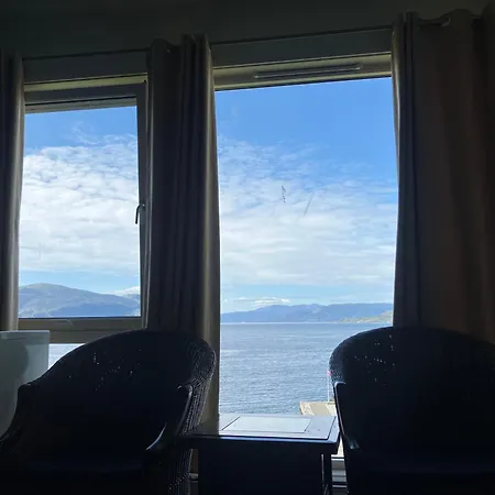 Hotellrom Med Sjo Utsikt Διαμέρισμα *